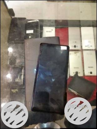 New Condition Samsung Galaxy Note 8 in Warranty 8