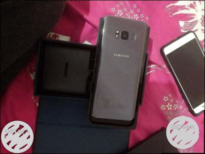 Sumsung S8 condition is like new with all