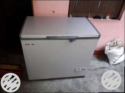 White Top-mount Refrigerator