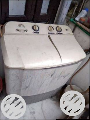 White Front-load Clothes Washer