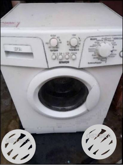 White Arcelik Front-load Washer