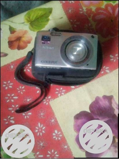 Nikon camera 6*zoom good condition