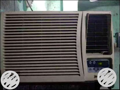 Very good condition LG 1 ton wendo air condition