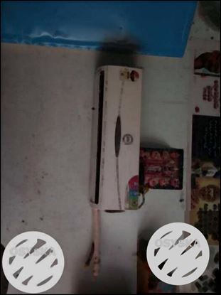 White Split-type AC Unit