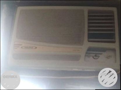 White Voltas Window-type Air Conditioner