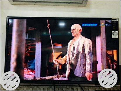 32 "smart S0NY led tv with 1 year sellar warranty Full HD