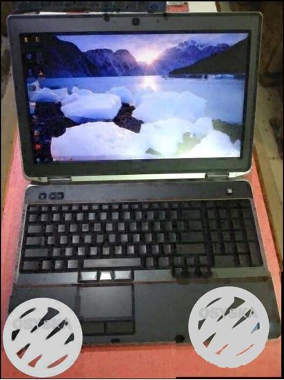 Dell i5-15.6 inch-320GB-4GB ram-2GB Graphics-Numeric keypad Laptop.