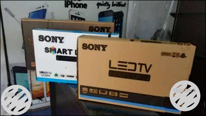 32"Sony led TV box pcked with bill 1 year warranty