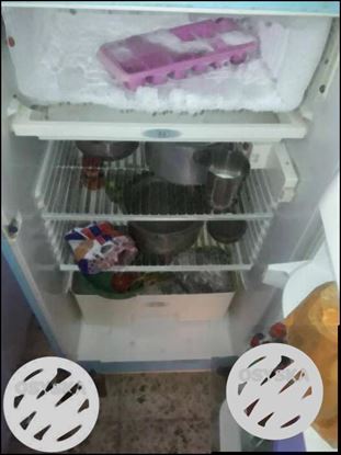 White Single-door Refrigerator