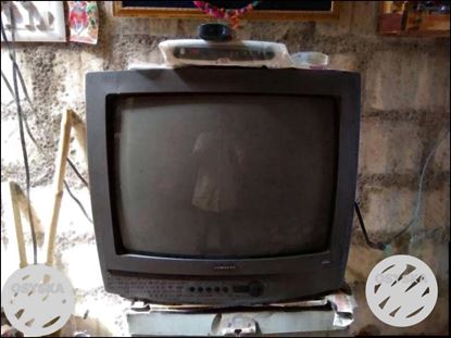 Black CRT TV With Remote