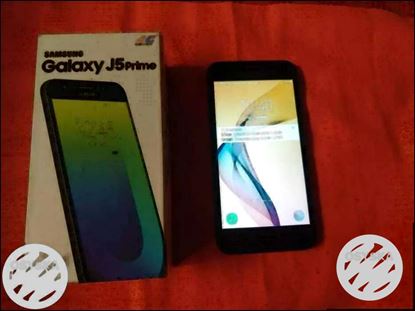 Samsung j5 prime 8 months old with warranty. 32 GB --- 3 GB RAM