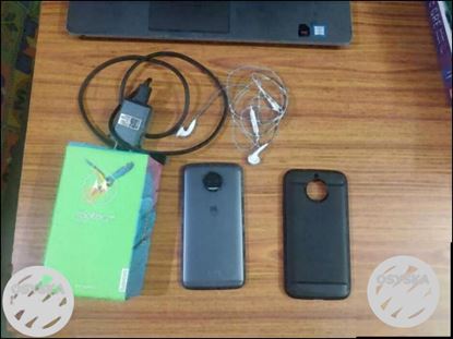 Motorola G5S plus 64 Gb 4 Gb RAM with Bill, box