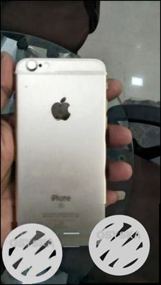 I phone 6s 32 gb mint condition with all bill acc