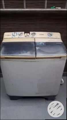 Samsung semi auto washing machine